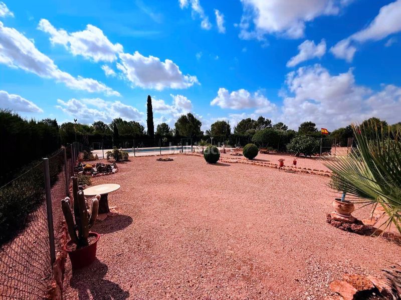 Foto 7ab7bb1f-c8bf-47d2-869f-57a48e9e8065. Masia amb aparcament piscina a Corvera Murcia