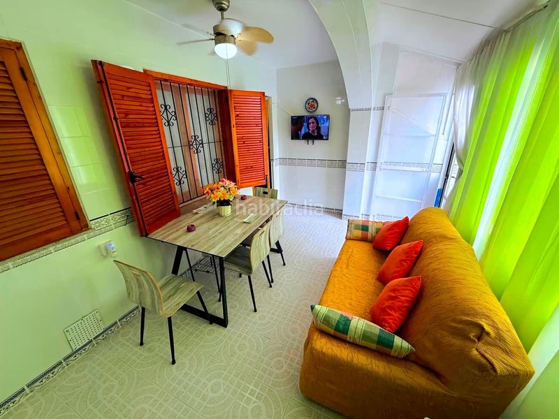 Foto 1080054f-6435-4247-8575-0764a14ab5af. Casa adossada amb aparcament a Centro Alcázares (Los)