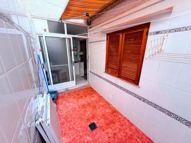 Foto a752c16e-9c2f-4d7a-a18b-631abf11bd68. Casa adossada amb aparcament a Centro Alcázares (Los)