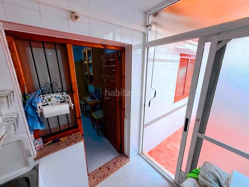 Foto eeec6e7b-1af4-40cb-879c-b07dbc6e2c98. Casa adossada amb aparcament a Centro Alcázares (Los)