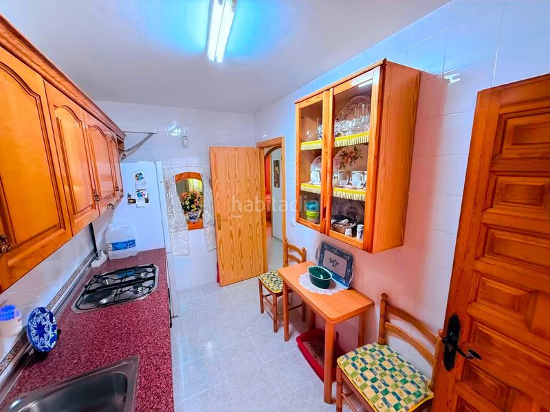 Foto f197fac3-3026-435d-88ae-091e0ccea4af. Casa adossada amb aparcament a Centro Alcázares (Los)