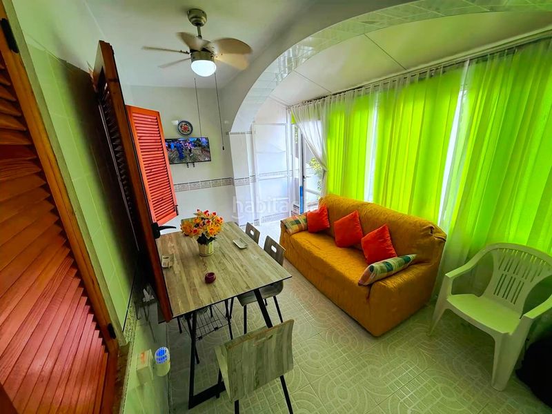 Foto f2e6aa56-d165-4766-9497-ed75b901f2a8. Casa adossada amb aparcament a Centro Alcázares (Los)