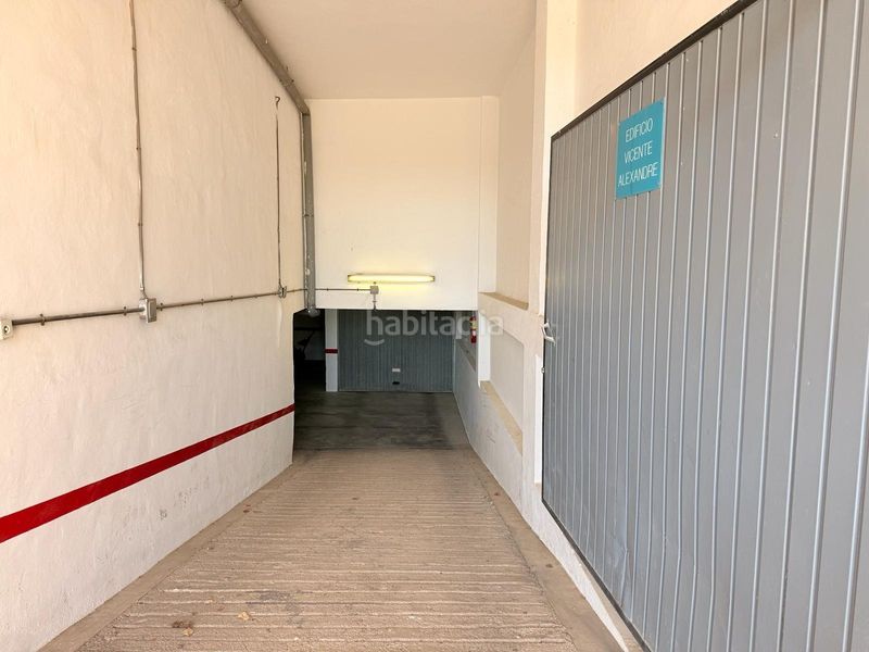 Foto 401114b2-b15b-44a4-ba07-5ce1c89d5229. Aparcament cotxe a Centro Alcázares (Los)