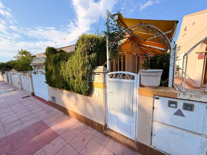 Foto 7cb6812b-da79-4d38-aeda-a7dcf6ef29c8. Casa a schiera con parcheggio in Centro Alcázares (Los)
