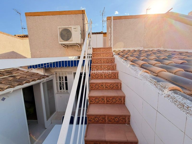 Foto 804a02d6-0449-4606-bf7b-7fbba0abc012. Casa a schiera con parcheggio in Centro Alcázares (Los)