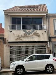 Casa bifamiliare  Carrer la tauleta