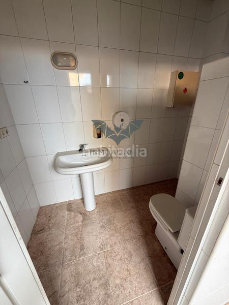 Foto e73f200e-6cfe-49bb-b0e4-019d785158e7. Doppelhaus mit parking in Alfafar