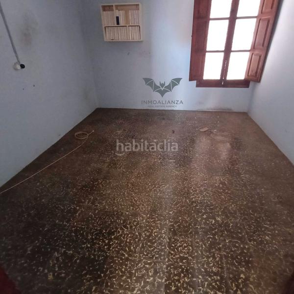 Foto 5275ff5e-874e-40ca-b623-31bf128f1f88. Casa adossada amb aparcament a Polinyà de Xúquer