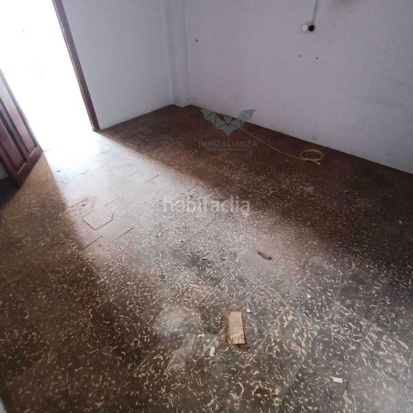 Foto 9116a0cb-8f39-4763-861e-eccf0960869f. Casa adossada amb aparcament a Polinyà de Xúquer