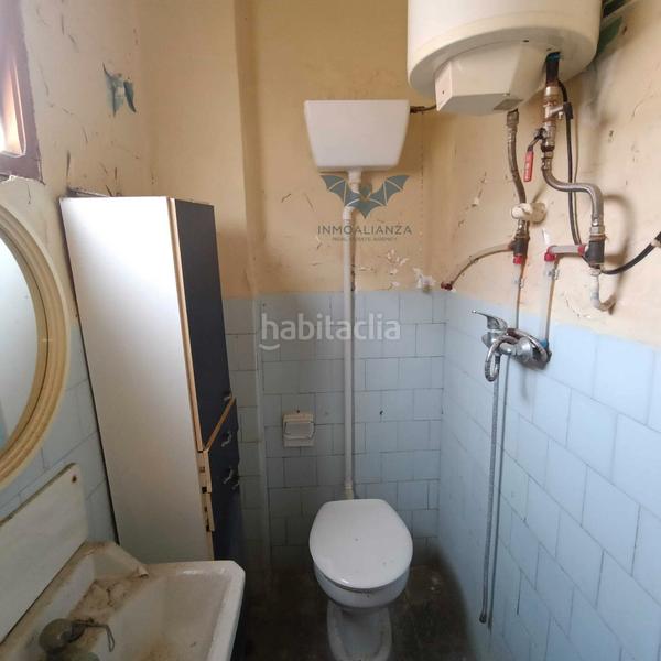 Foto b2e05b8d-04a5-4b1e-94a9-54f7c33d46bc. Casa adossada amb aparcament a Polinyà de Xúquer