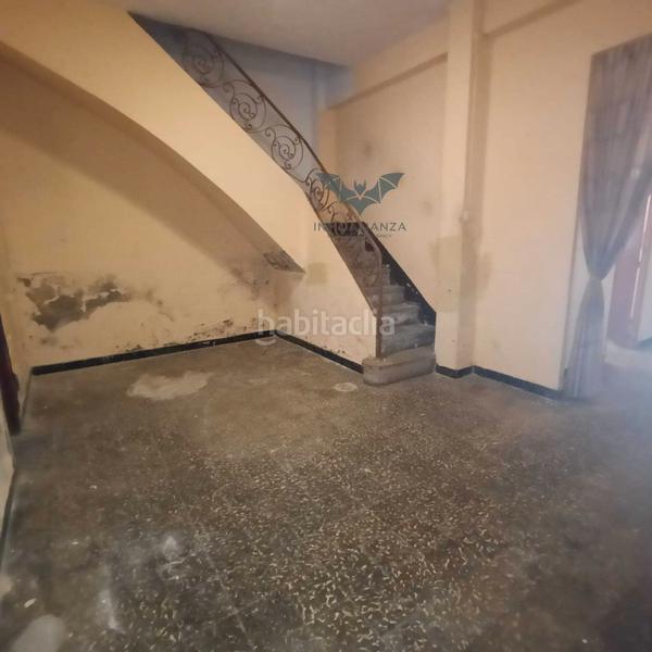 Foto c9906643-f3bb-4a51-8449-b4a380aba387. Casa adossada amb aparcament a Polinyà de Xúquer