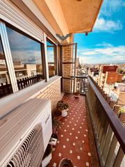 Appartement  Avinguda de blasco ibáñez. A 7 minutos del centro de valencia.