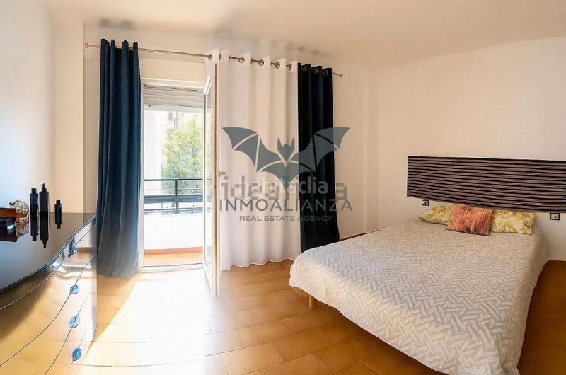 Foto 98b39db6-1db6-4853-898e-c95958e2c45f. Pis a carrer de valència 76 a Zona Calle Valencia Torrent