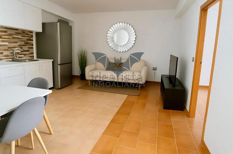 Foto af8f69d1-d35e-46f4-a048-240a753be45c. Pis a carrer de valència 76 a Zona Calle Valencia Torrent