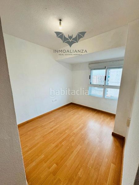 Foto 13321220-5d27-4d38-a88d-fc933532afaf. Pis a avinguda d'ausiàs march 20 a Malilla Valencia