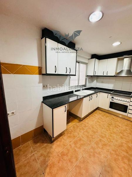 Foto 3450dfdc-0a7a-4dde-8fad-b749dfb2800c. Pis a avinguda d'ausiàs march 20 a Malilla Valencia