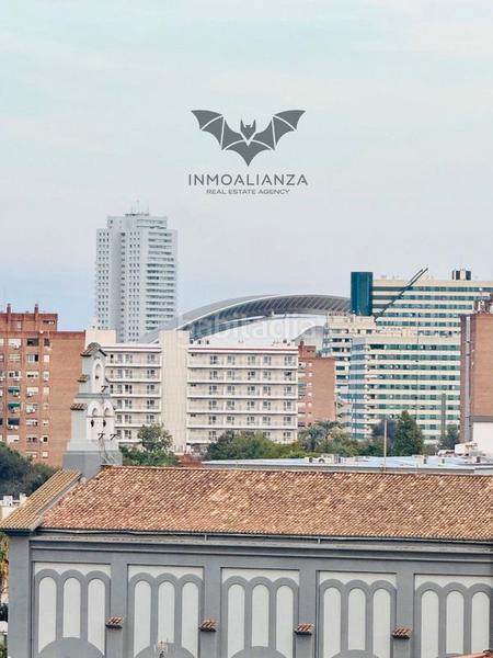 Foto 35a10161-99fc-457b-aa08-f7ccebb85dd1. Pis a avinguda d'ausiàs march 20 a Malilla Valencia