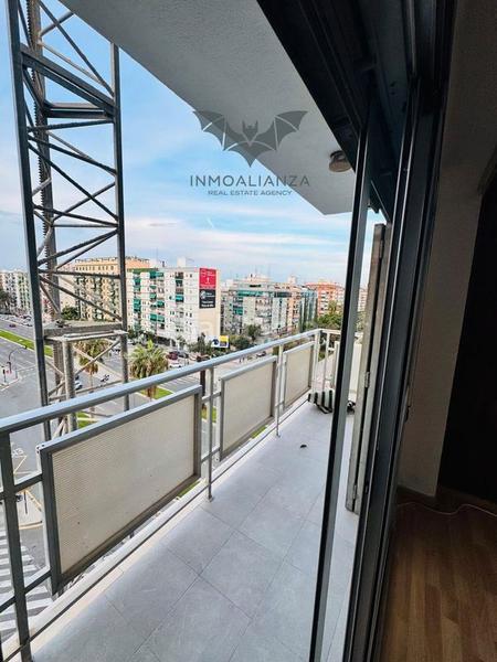 Foto ba6774c5-f678-4128-9af2-6f8d394172ff. Pis a avinguda d'ausiàs march 20 a Malilla Valencia