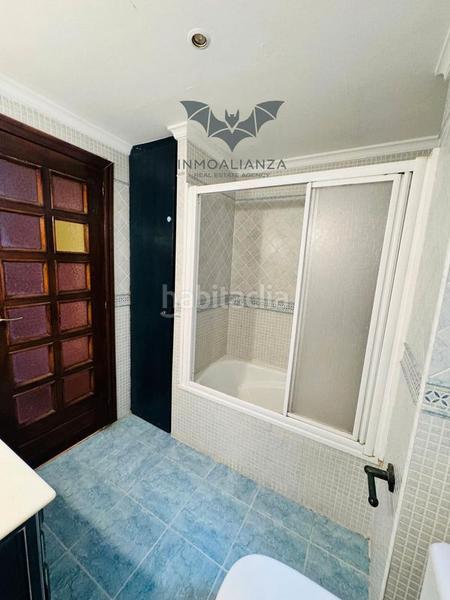 Foto baecc54a-b42f-4152-b33d-58cfdc72f326. Pis a avinguda d'ausiàs march 20 a Malilla Valencia