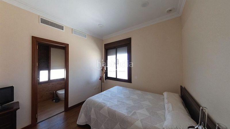 Foto b7ab0e65-7d8a-4b51-bceb-5daca6ce2c2b. House with heating parking in Sanlúcar la Mayor