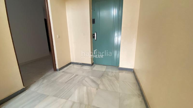 Foto 40eab101-cab5-43c5-8ad1-a9e926fc23a1. Casa adosada edificio en venta en el centro locales a pie de calle, vivienda alquilada y oficina convertible. precio en Villanueva de la Serena