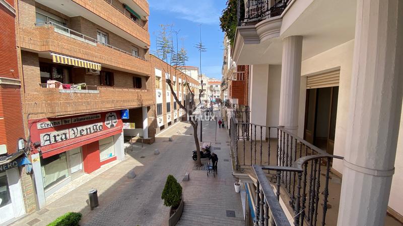 Foto 5e4876d6-2ded-4eb5-bf3b-3ea53ede287b. Casa adosada edificio en venta en el centro locales a pie de calle, vivienda alquilada y oficina convertible. precio en Villanueva de la Serena