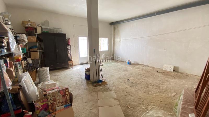 Foto 89cfe3af-1505-4dd5-b859-ef9aa26648fa. Casa adosada edificio en venta en el centro locales a pie de calle, vivienda alquilada y oficina convertible. precio en Villanueva de la Serena