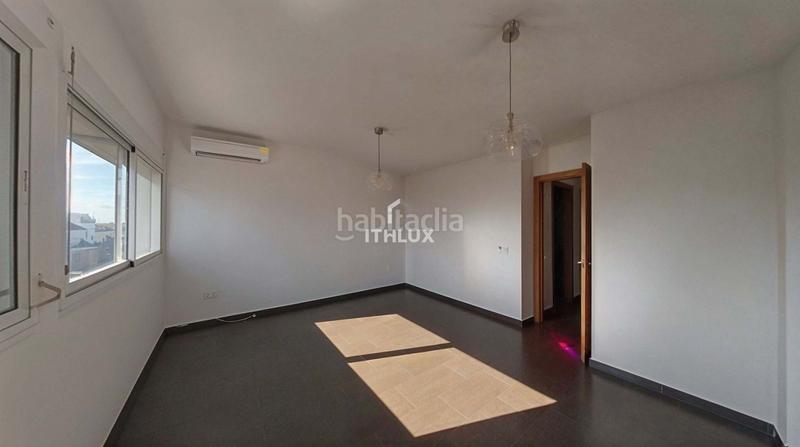 Foto bc5ed8dd-d665-4b59-8b70-4ae31662c843. Etagenwohnung mit parking in Centro Bormujos