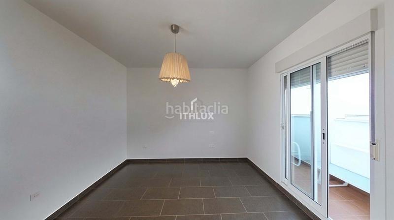 Foto d0894682-d55a-46c6-993c-a117b469c27a. Etagenwohnung mit parking in Centro Bormujos