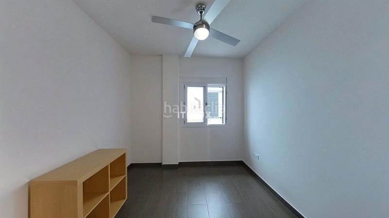 Foto d4705cf9-c5e9-472d-a2e3-4f89159cdf0c. Etagenwohnung mit parking in Centro Bormujos