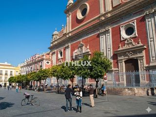 Flat  Calle huelva nº. Piso reformado, todo exterior y luminoso, en zona de casco histó