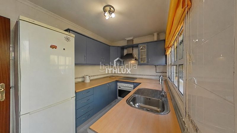 Foto 0a5e5efc-6665-4256-a741-66a3edcc6cd9. Casa adossada a Umbrete
