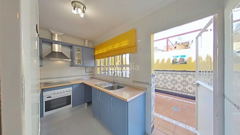 Foto e2db389e-7635-4e46-801a-4ccbea4ab8c3. Casa adossada a Umbrete
