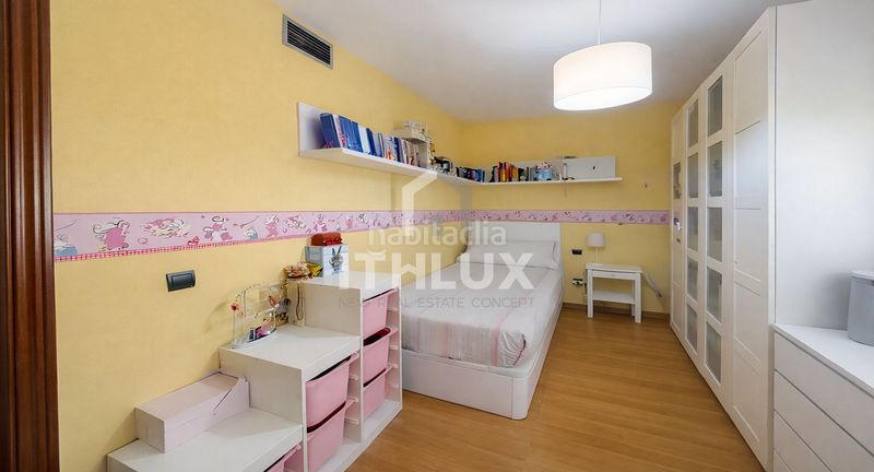 Foto a8e94122-b5a7-4209-bdc5-aadb6298a43c. Pis amb aparcament a Urbadiez - Entrepuentes Sevilla