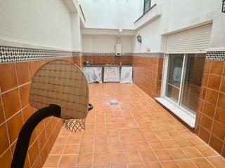 Appartamento  Calle félix rodríguez de la fuente. Descubre este espectacular piso en la entrada de barbate