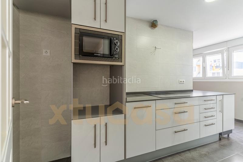 Foto 4626e6ae-5fc4-4cdb-a74a-aeab269a928d. Piso fabuloso piso en la barriada de la paz - en astilleros - la paz - loreto - el corte inglés Cádiz