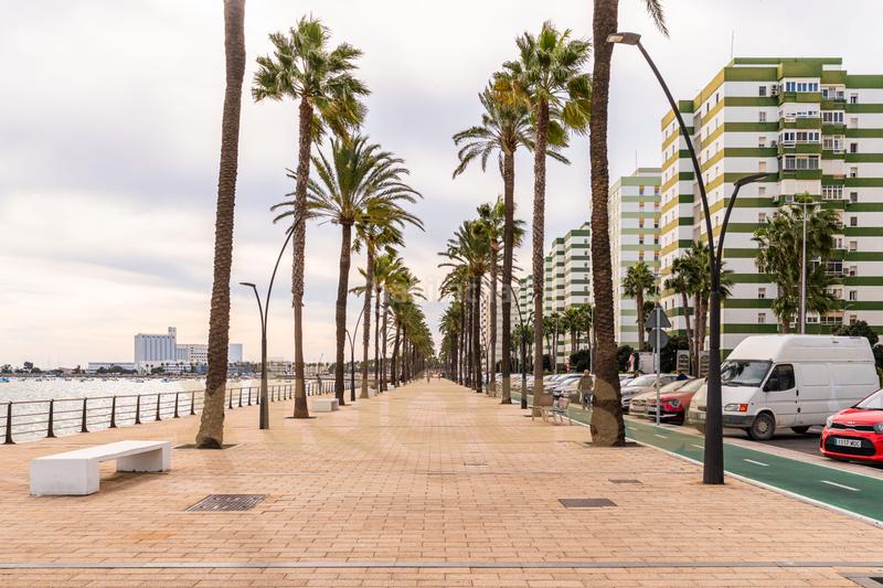 Foto 4dc68979-9e26-4d7f-9961-99c23ec3c83e. Piso fabuloso piso en la barriada de la paz - en astilleros - la paz - loreto - el corte inglés Cádiz