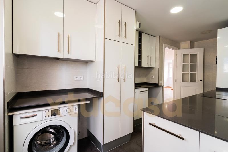 Foto 53c7c4d5-8585-40a5-b1c8-257706d0e34b. Piso fabuloso piso en la barriada de la paz - en astilleros - la paz - loreto - el corte inglés Cádiz