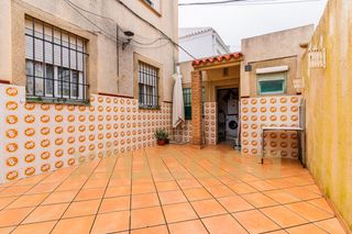 Chalet  Calle sebasti�n ventura. Casa / chalet adosado en venta en calle sebasti�n ventura 3, san