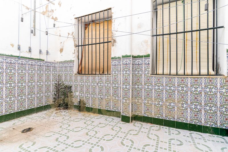 Foto ae18fc2c-d7a9-4356-9d77-9cf9e8057c2c. Casa adossada a Centro Puerto Real