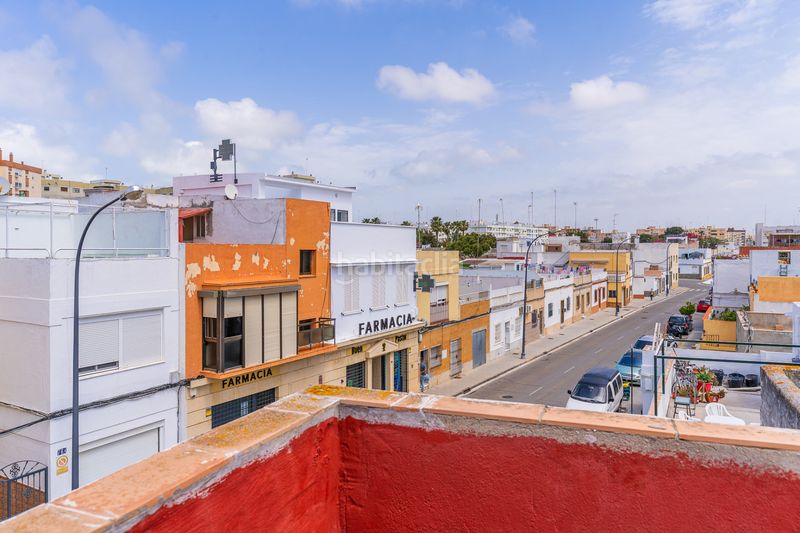 Foto ff504e8a-4846-48eb-91c7-ec81af9eeaab. Casa adossada a Camposoto - Gallineras San Fernando