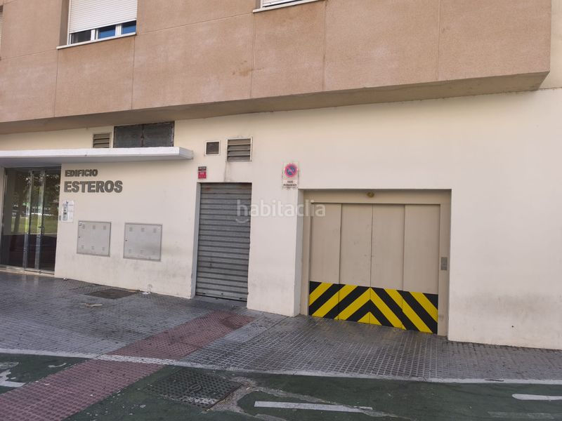Foto e93f7c3c-da5d-4856-9f0e-70f85be7763d. Aparcament cotxe a Barriada de Andalucía - Ardila San Fernando