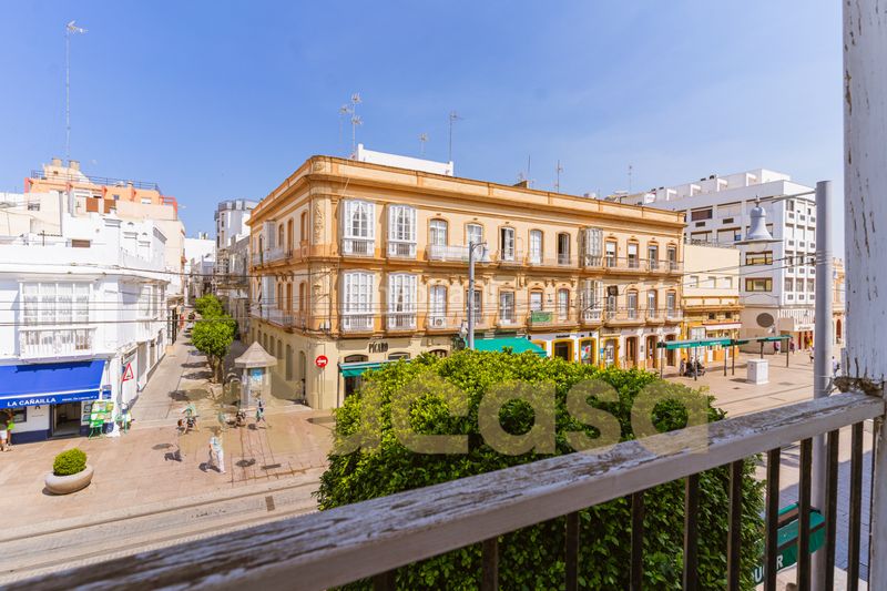 Foto 2123547f-2b5d-4501-9c76-e3b5bd554ee6. Casa a Plaza de toros - Venta Vargas - Capitania San Fernando