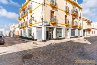 Geschftsraum en Calle san ignacio 45.  local para trasnformar !!