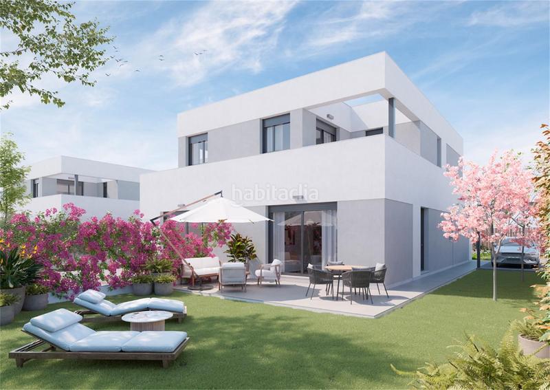 Foto 0be56e0e-69f8-41bd-8c16-7a36becc1f12. House 150m<sup>2</sup> with parking pool in Entrenúcleos Dos Hermanas