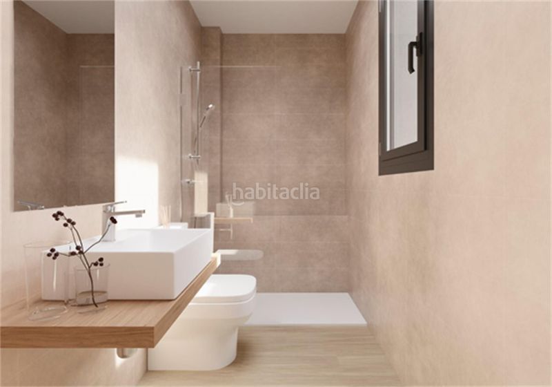 Foto b84ba3da-2716-4b70-b34e-acf4edfd7959. Xalet 118m<sup>2</sup> amb aparcament piscina a Entrenúcleos Dos Hermanas