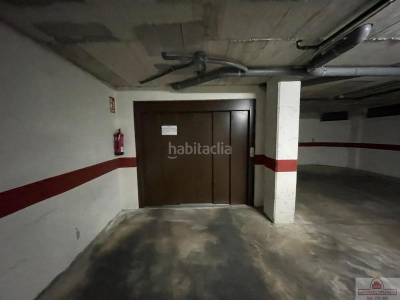 Foto ea2c7c69-9283-4df7-b50d-cb9a9aea4f0a. Aparcament cotxe a Centro Sant Vicent del Raspeig
