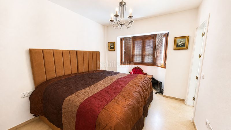Foto 8f65b097-6de3-4dc8-8443-e526082f83da. Casa adossada amb aparcament a Puerto de la Duquesa Manilva