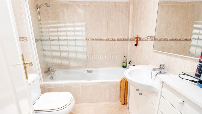 Foto c7f81b87-47bd-4be6-8ef8-701e58bf3a50. Casa adossada amb aparcament a Puerto de la Duquesa Manilva