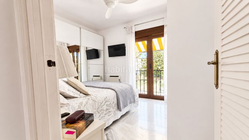 Foto beaa5e54-beee-43ce-bb43-af8eb441ff0b. Apartament amb aparcament a La Duquesa Manilva